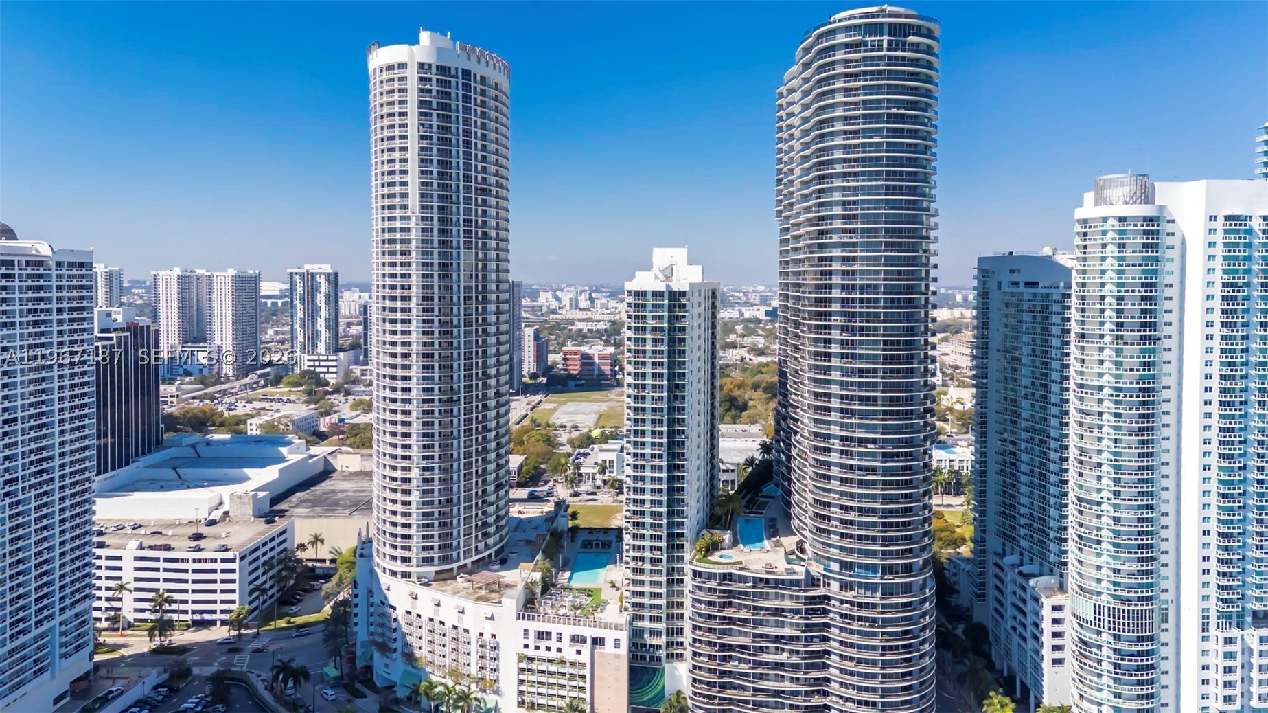 1750 N Bayshore Dr 4507 — photo