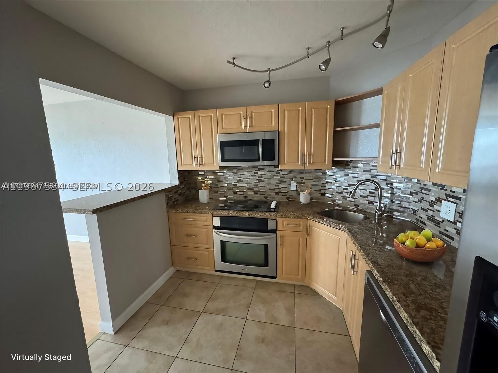 3301 Spanish Moss Ter Unit 604 — photo