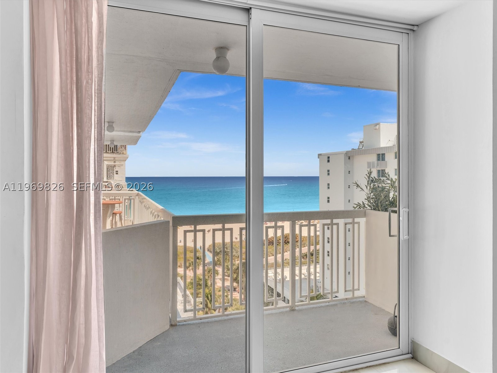 401 Ocean Dr 1007 — photo