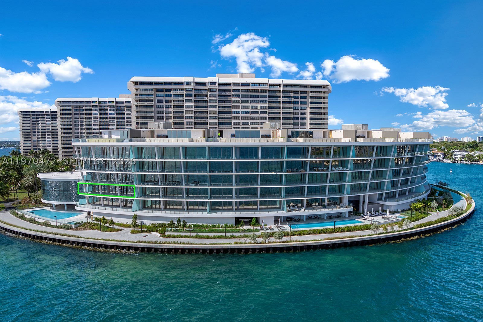 5 Grove Isle Dr M301 — photo