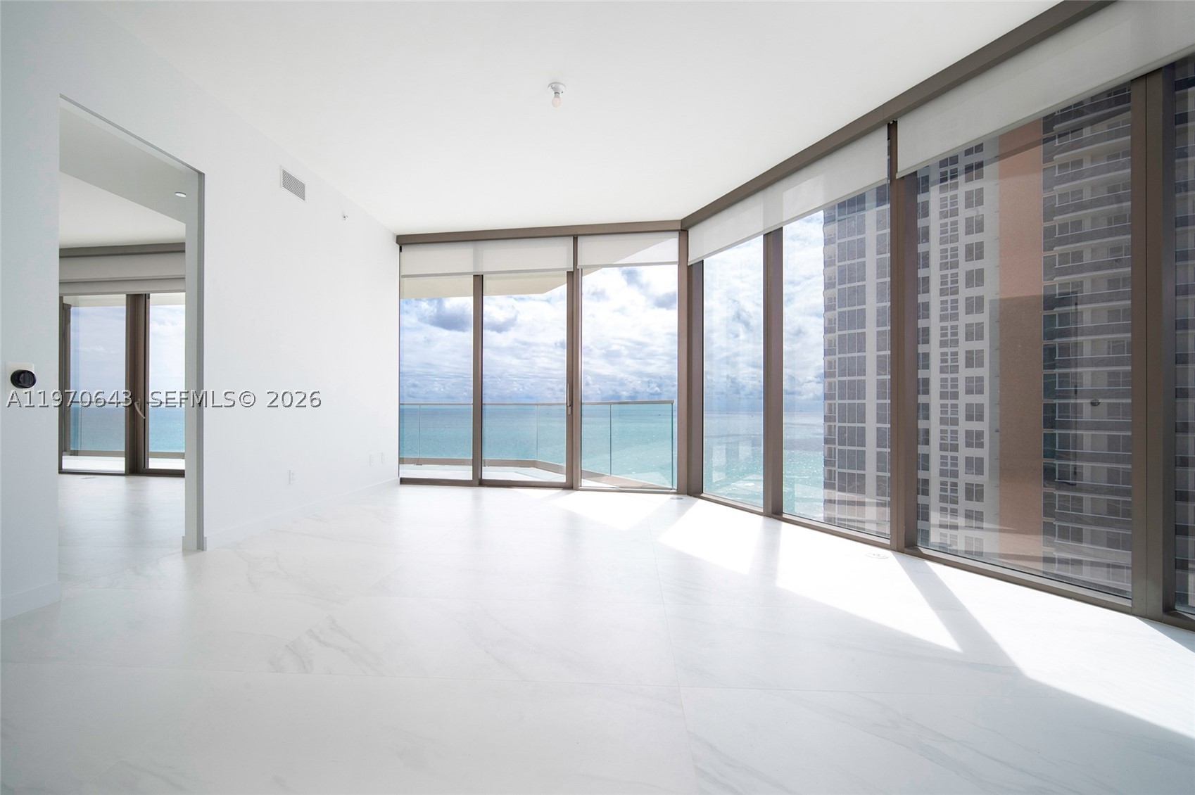 18975 Collins Ave Unit 1604 — photo