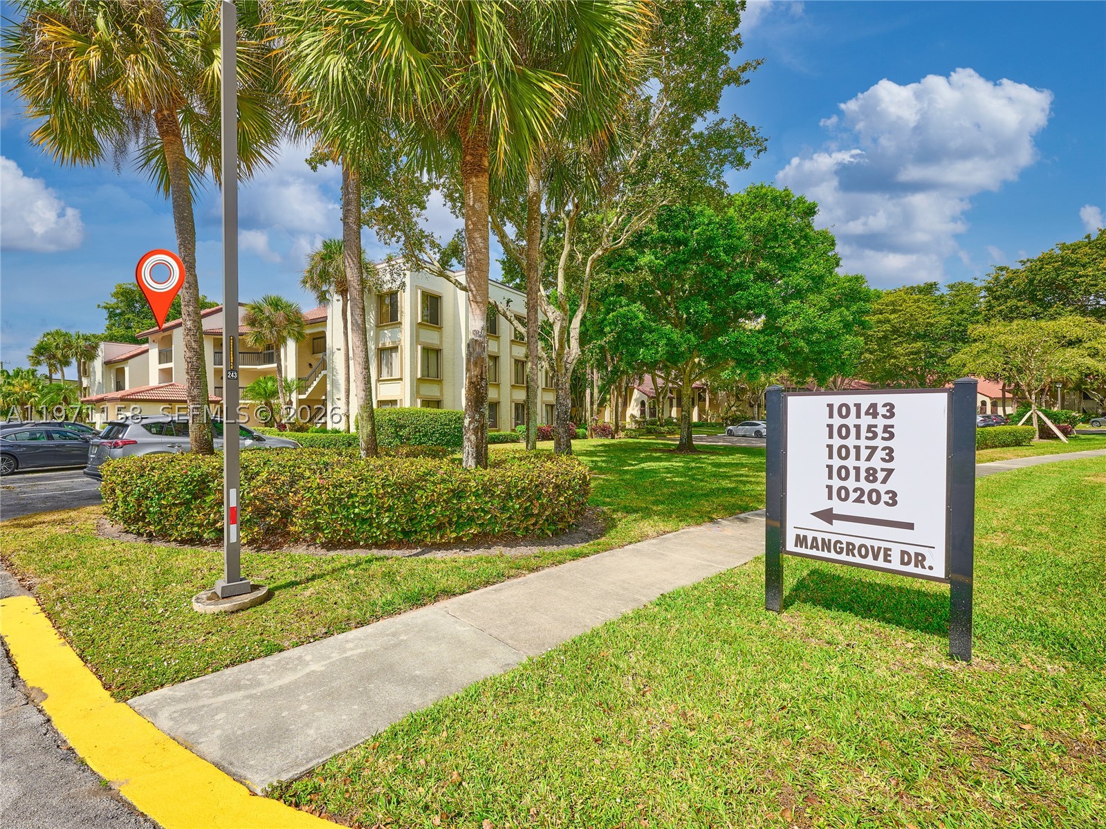 10143 Mangrove Dr 303 — photo