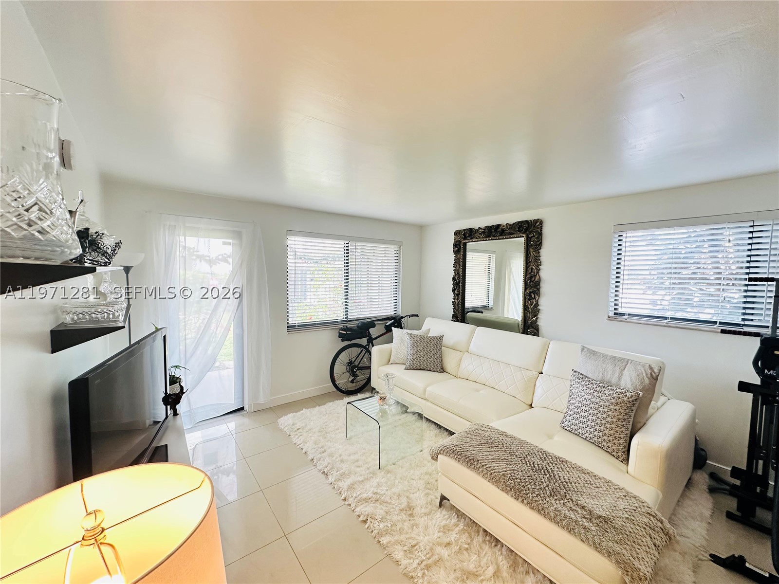 301 Golden Isles Dr 114 — photo