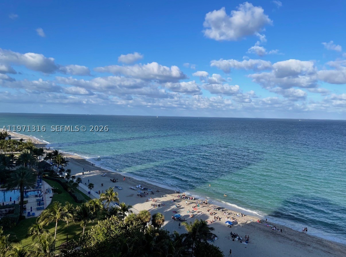 19201 Collins Ave Unit 1011 — photo