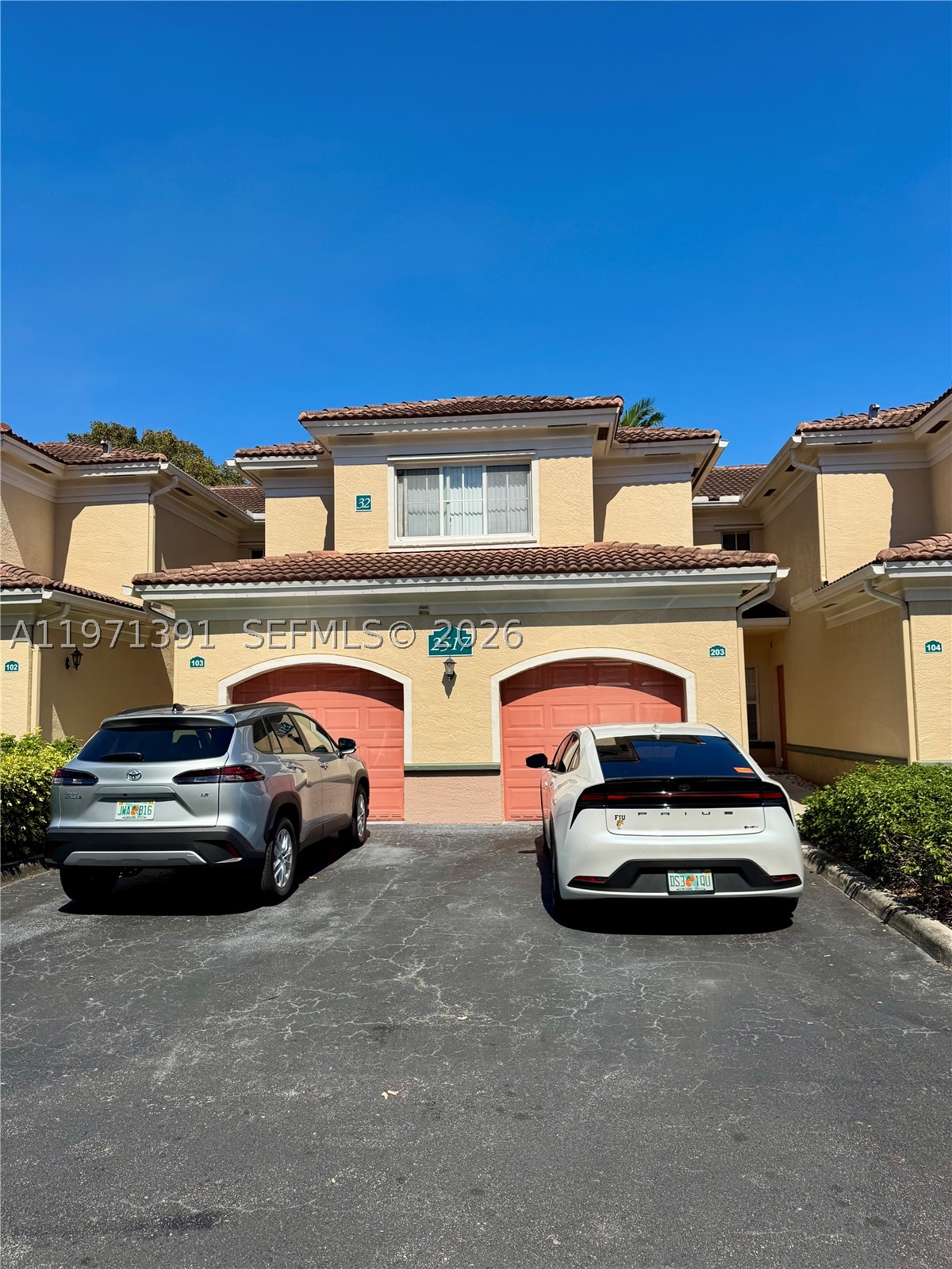 2517 Centergate Dr Unit 203 — photo