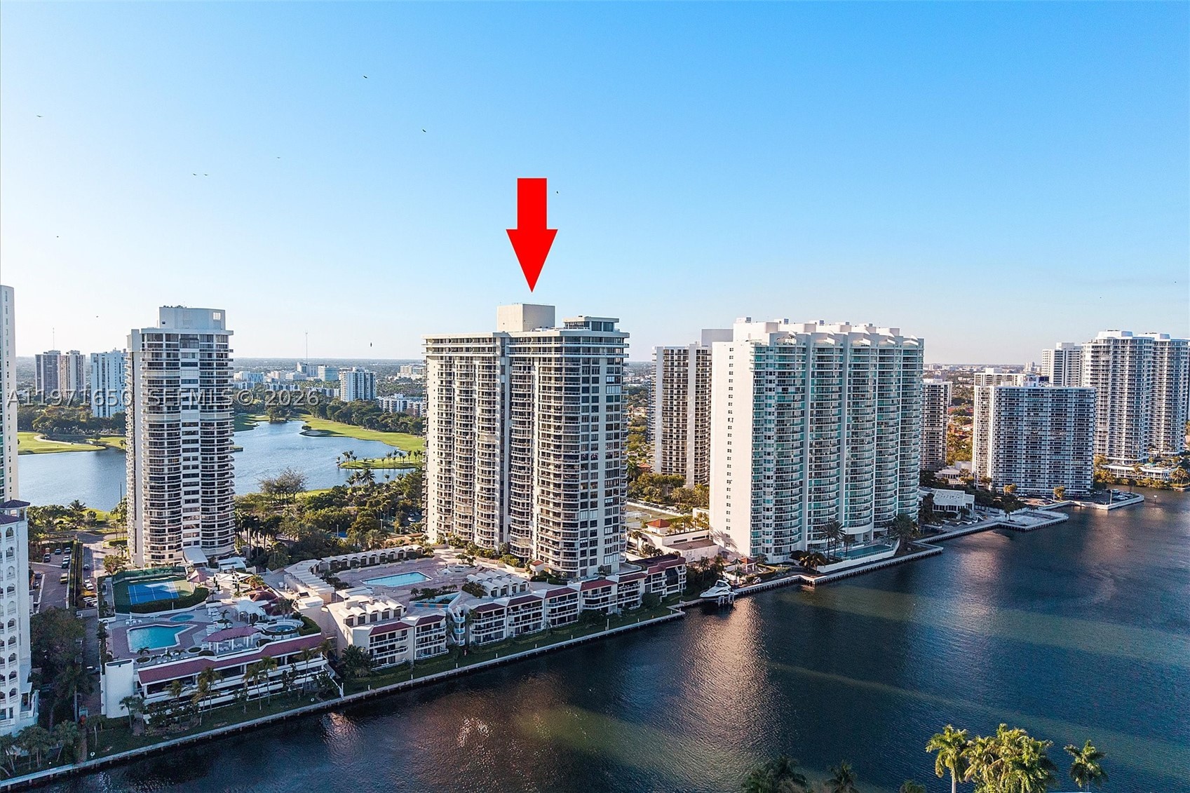 20191 E Country Club Dr 510 — photo
