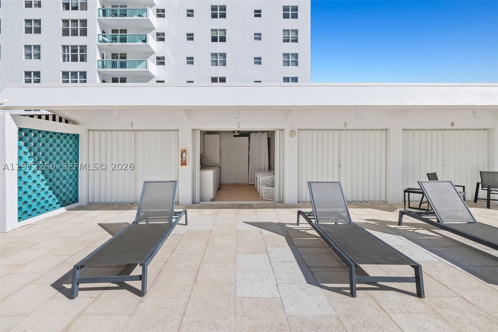 4925 Collins Ave Unit Cu2 — photo