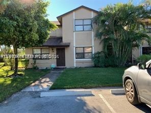 216 Lakeside Cir — photo