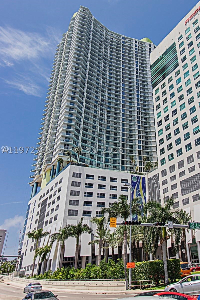 185 SW 7th St 2202 — photo