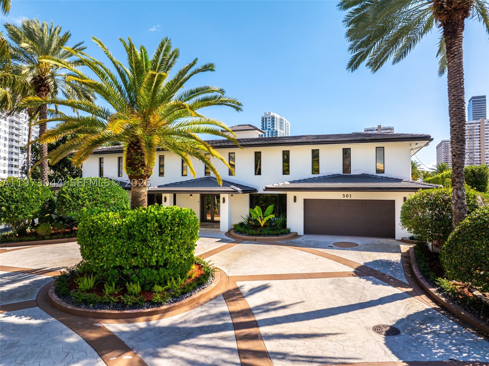 501 Hibiscus Dr — photo