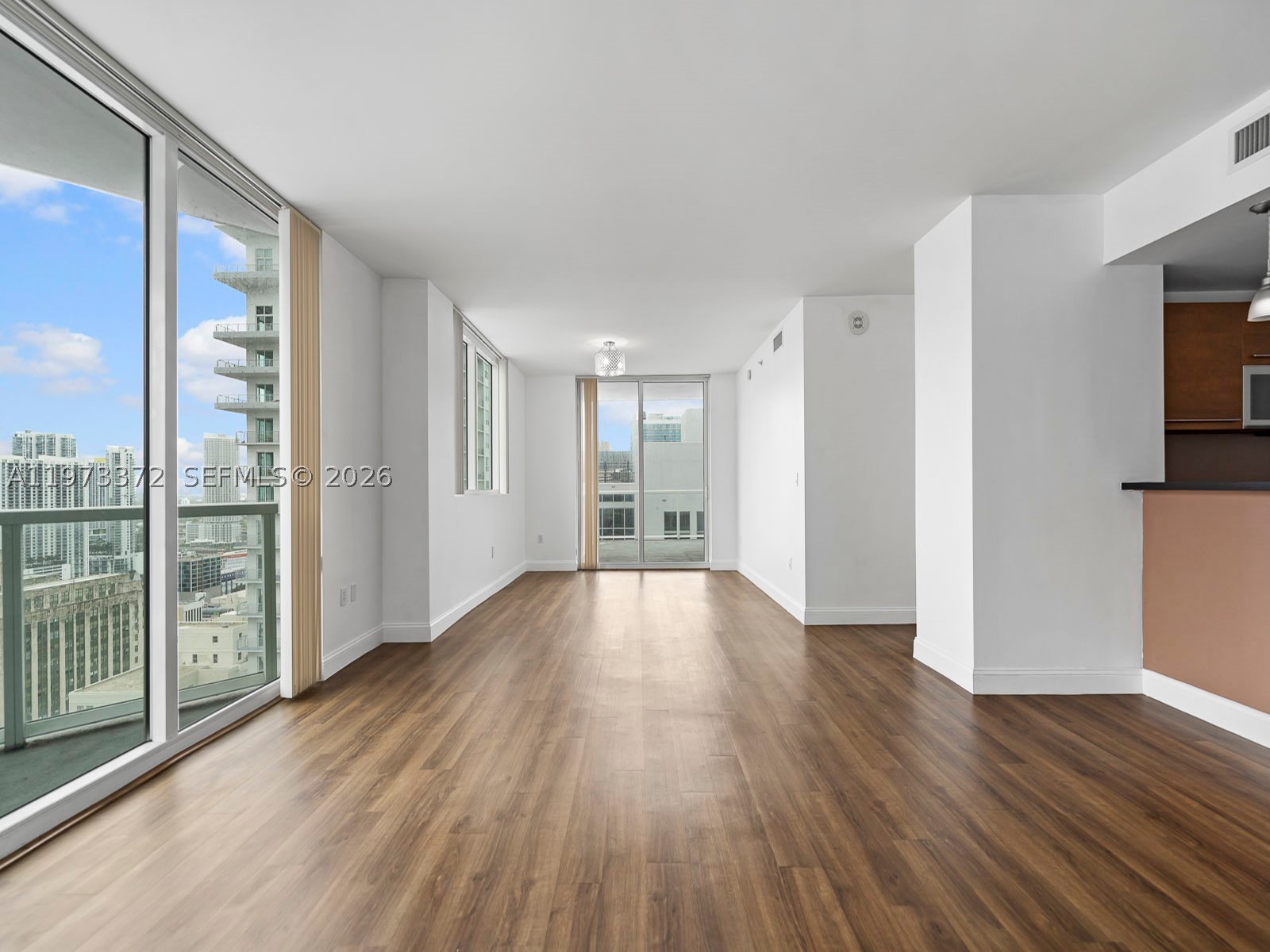253 NE 2nd St 3108 — photo
