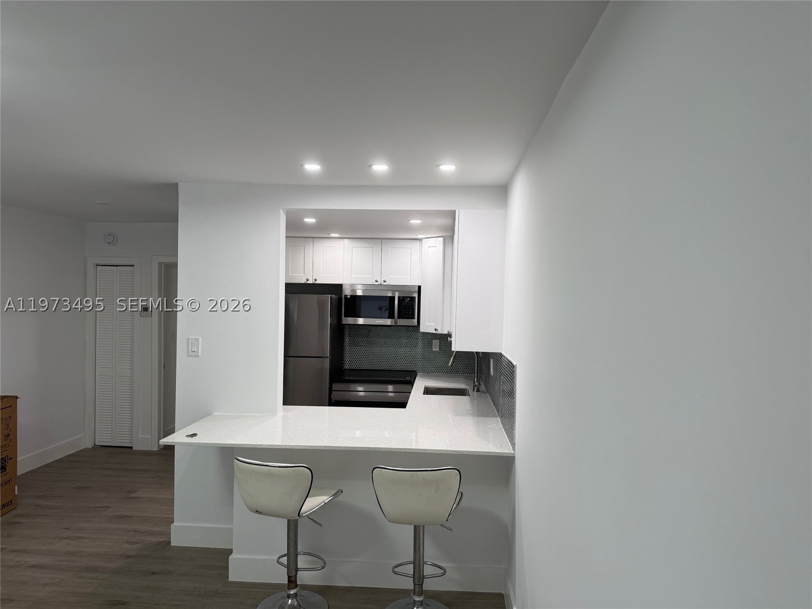 926 Michigan Ave 12 — photo