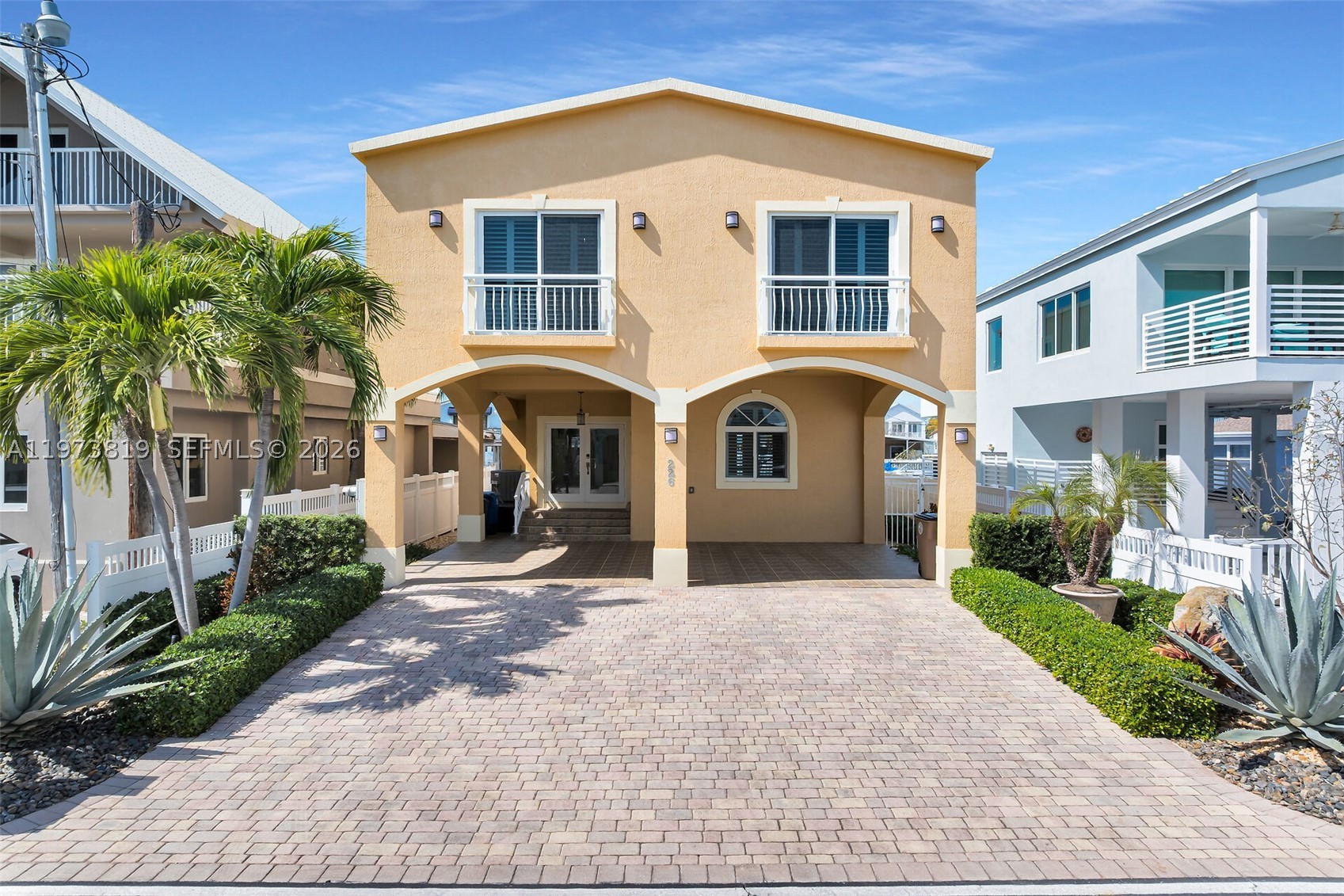 226 Normandy Dr — photo