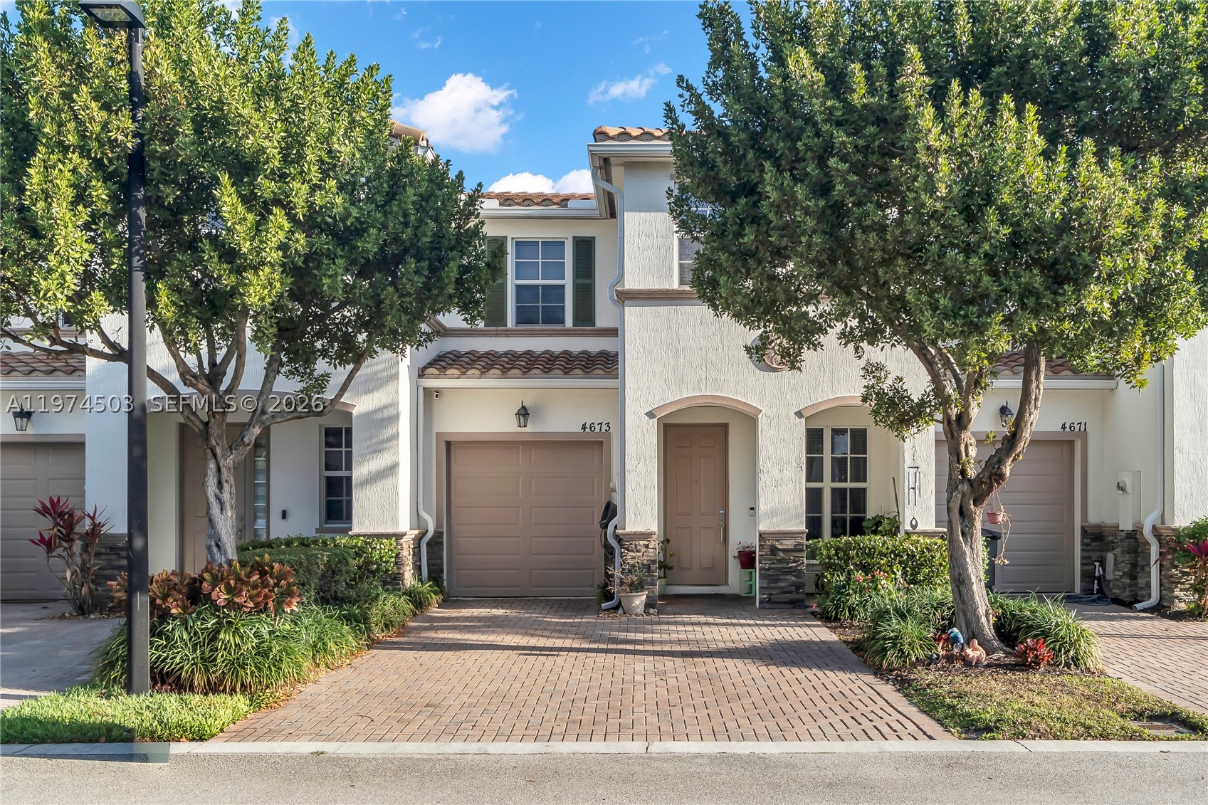 4673 Tara Cove Way — photo