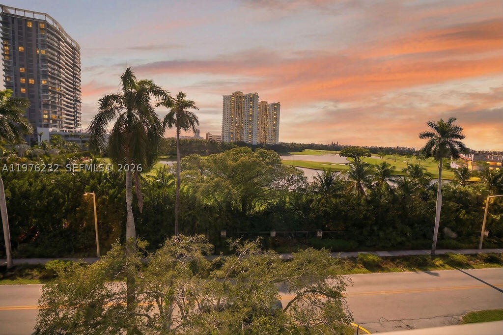 300 Diplomat Pkwy 601 — photo
