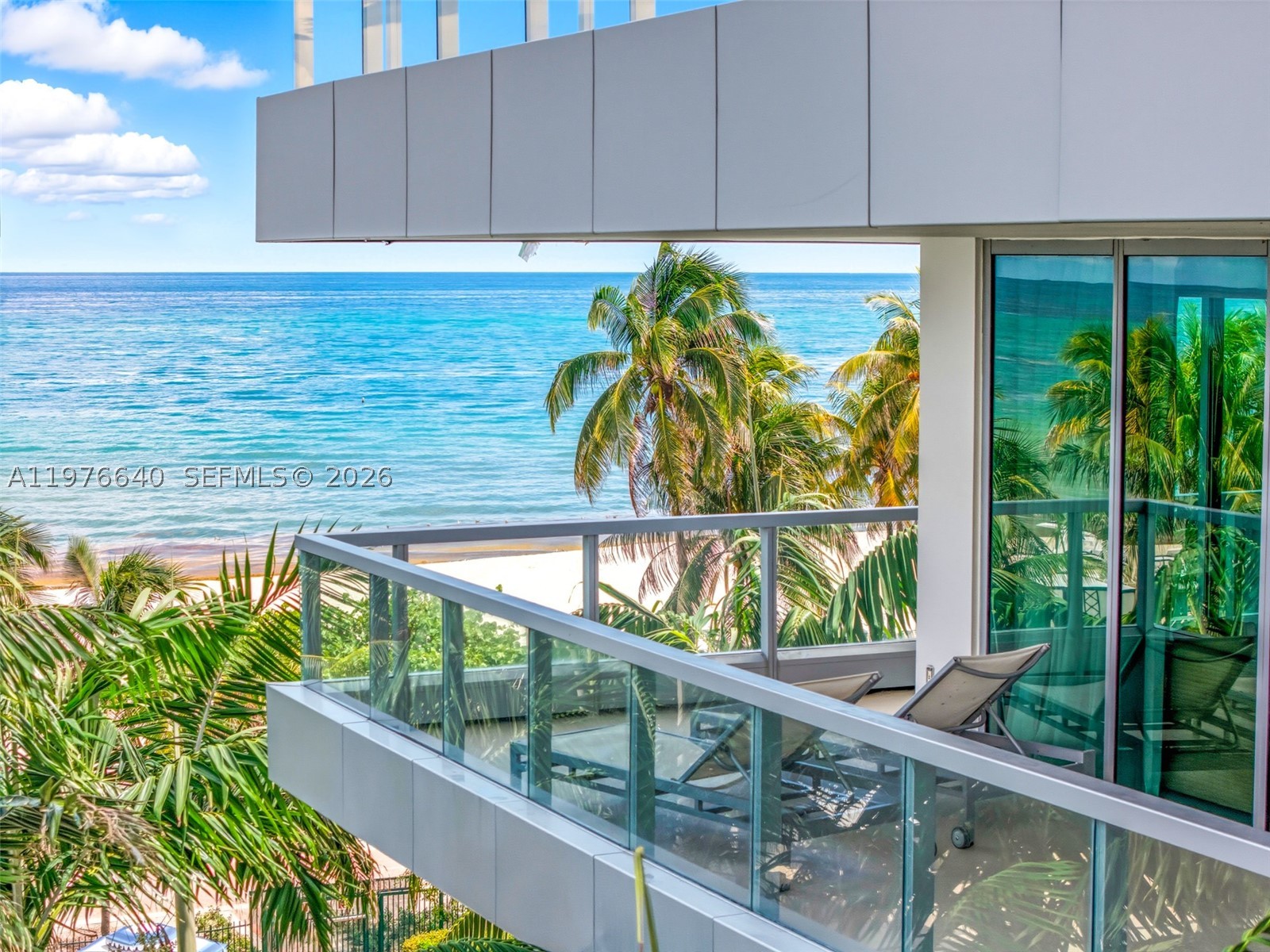 4391 Collins Ave 410 — photo