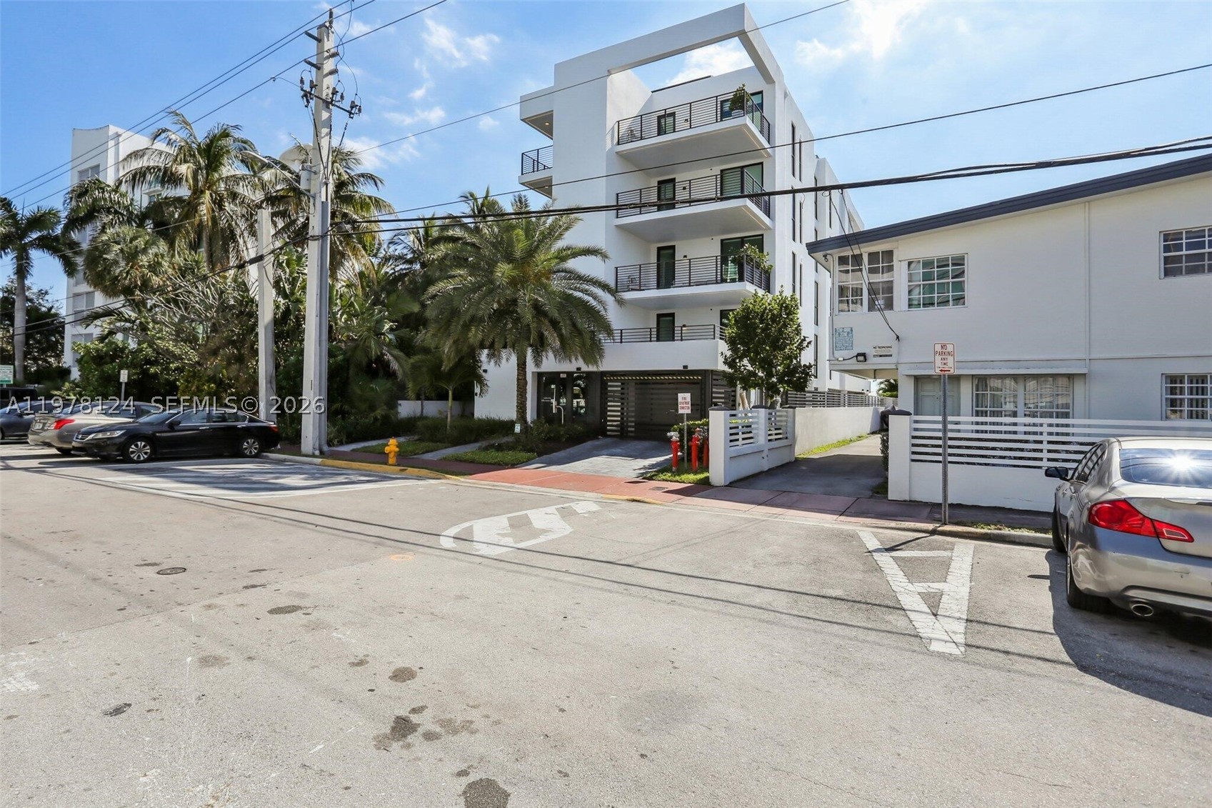 1930 Bay Dr 4 — photo