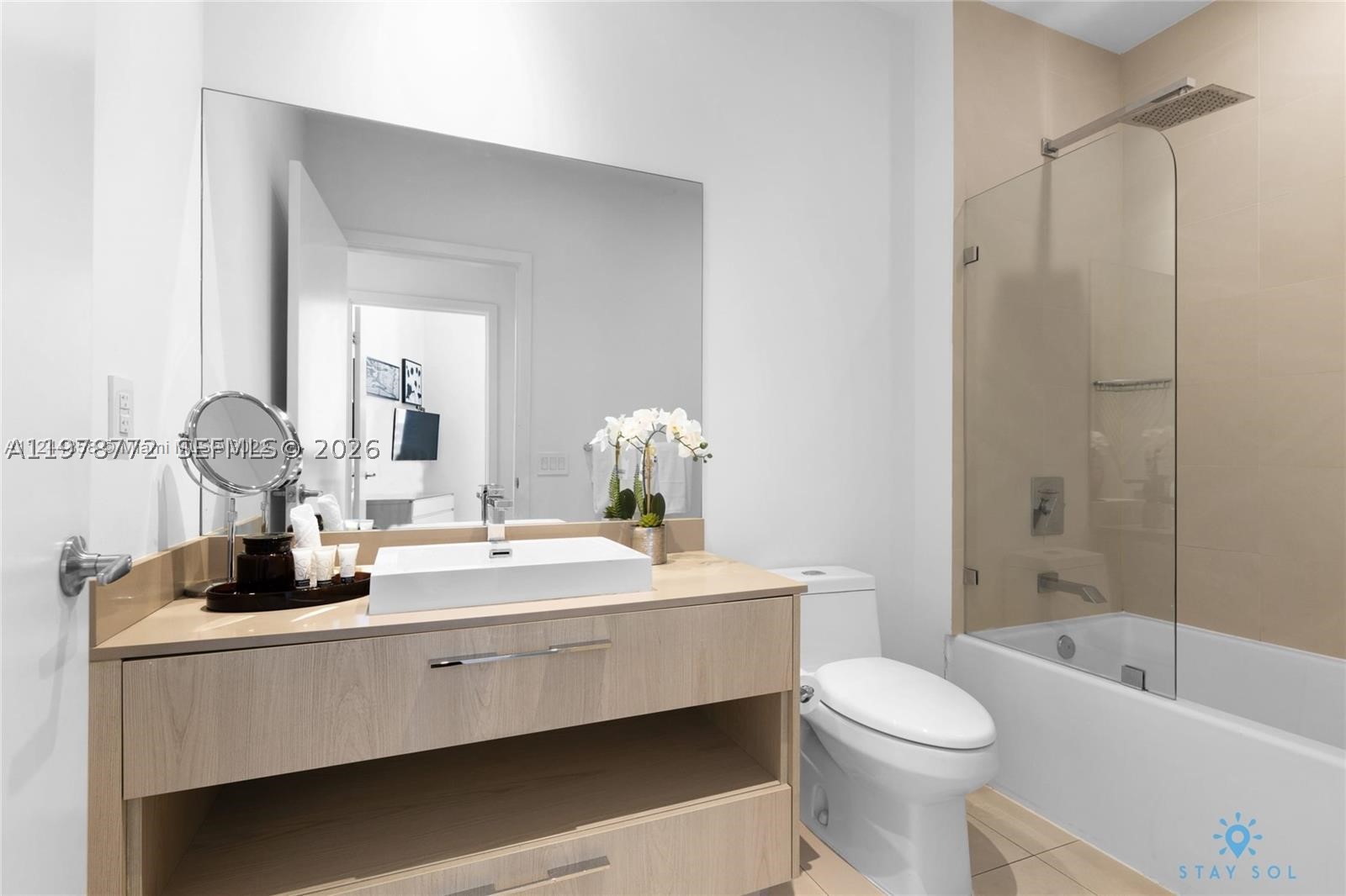 4111 S Ocean Dr 302 — photo
