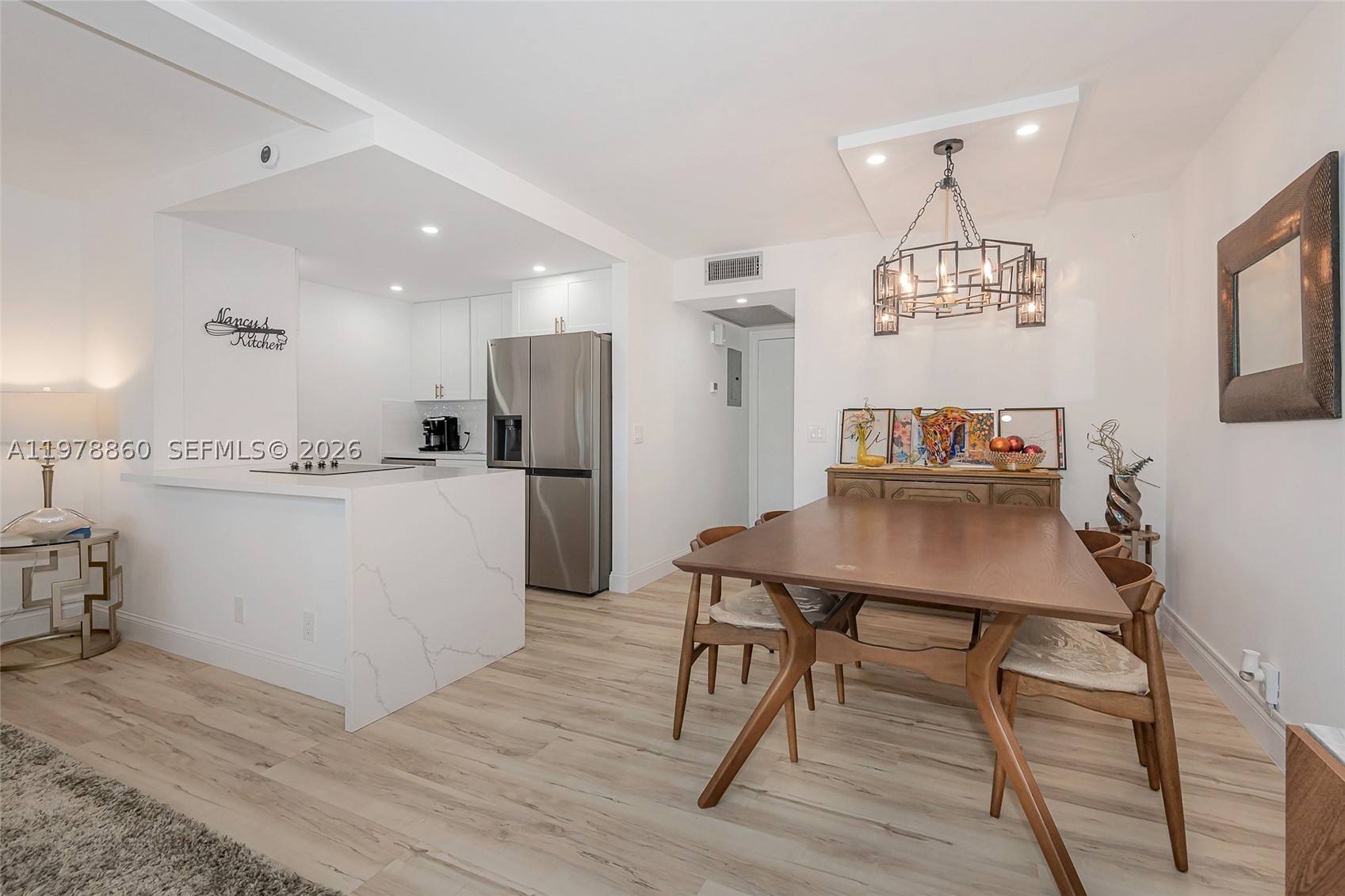 300 SW 134th Way 212E — photo