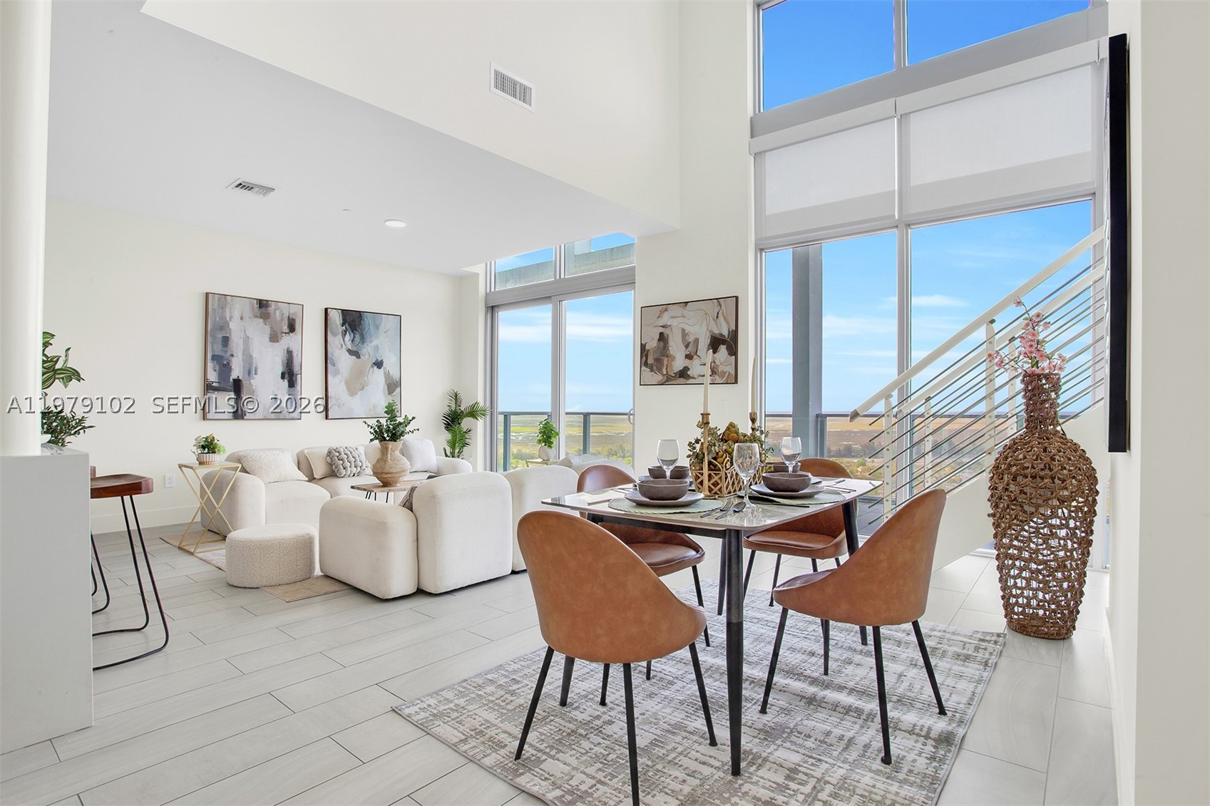 2000 Metropica Way Ph02 — photo