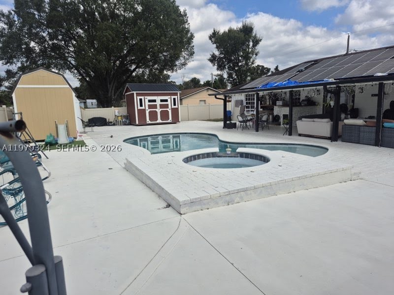8016 Apache Ln — photo