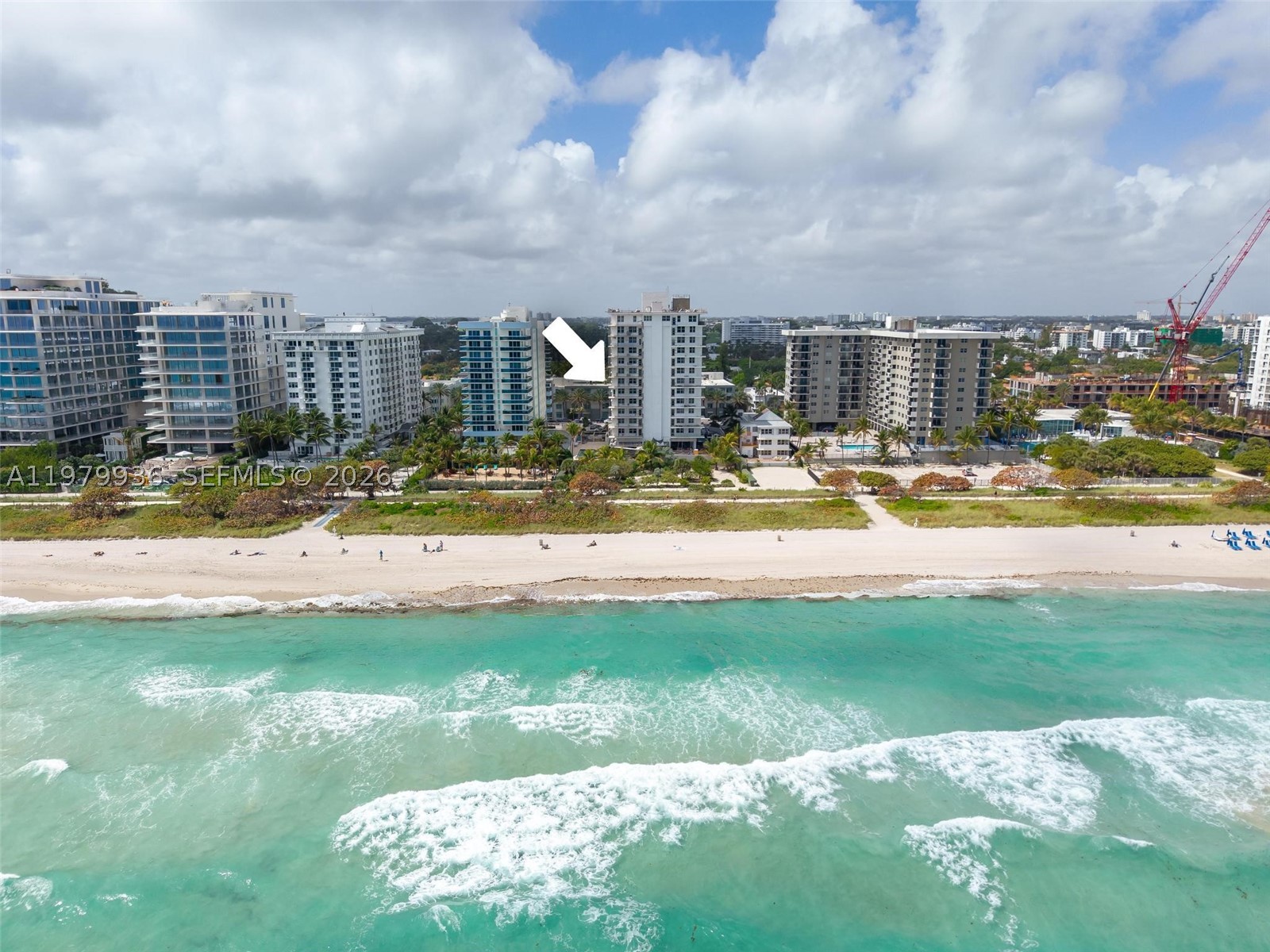 9225 Collins Ave 610 — photo