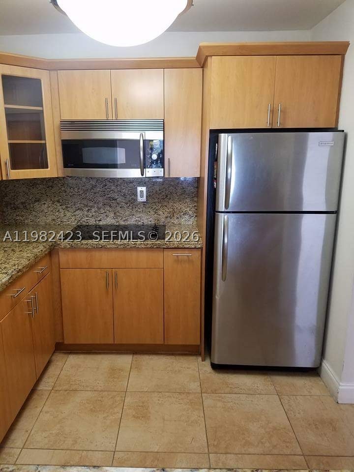 9682 Fontainebleau Blvd 202 — photo