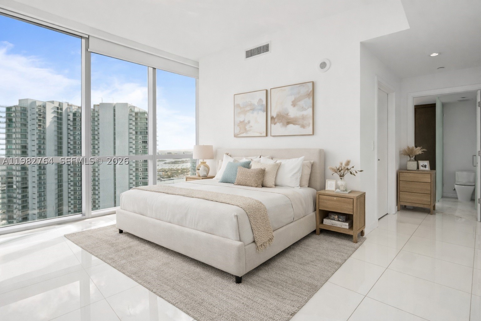851 NE 1st Ave Unit 4801 — photo