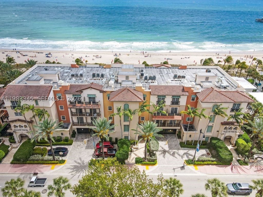 4444 El Mar Dr 3204 — photo