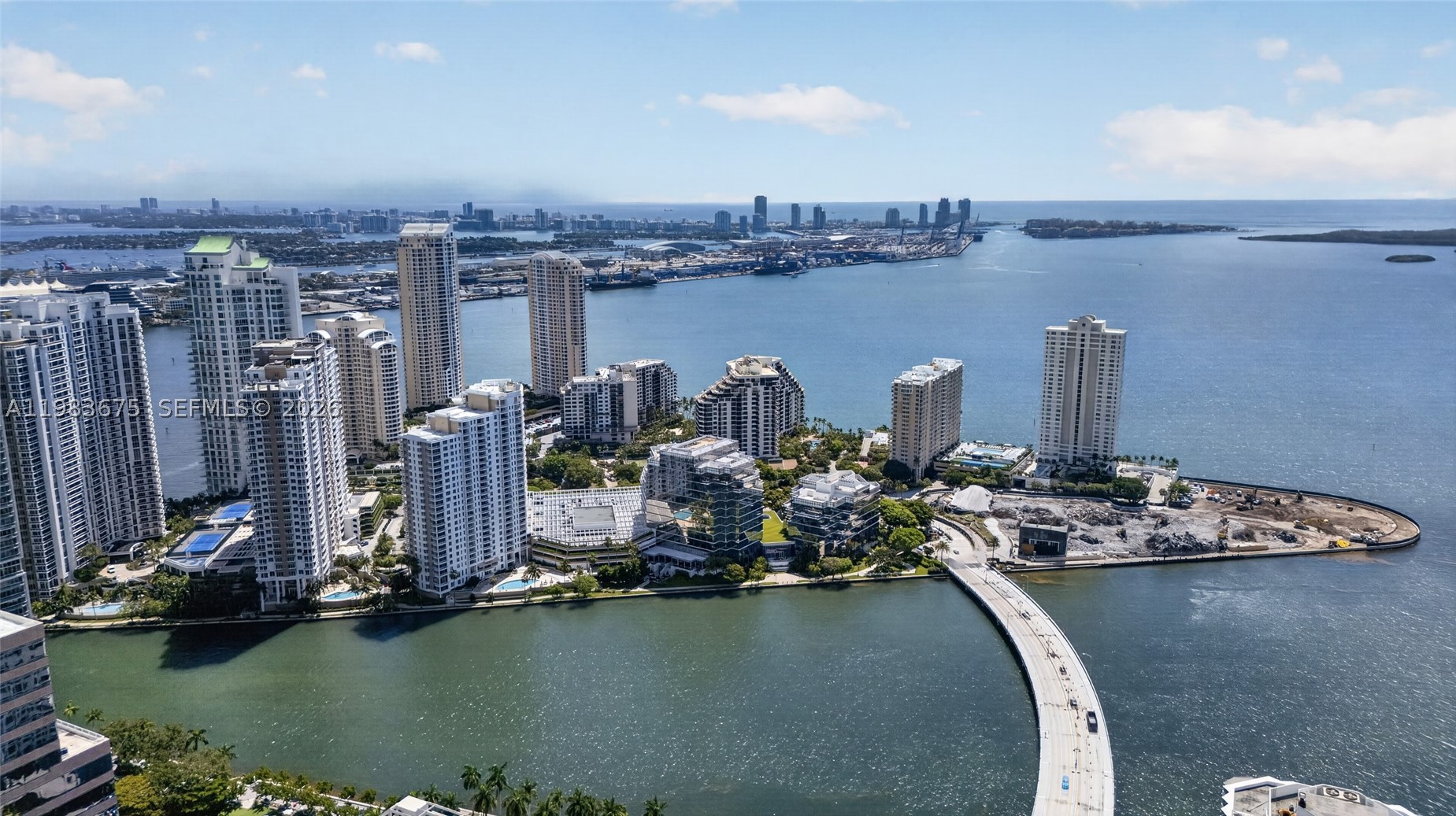 950 Brickell Bay Dr 4100 — photo