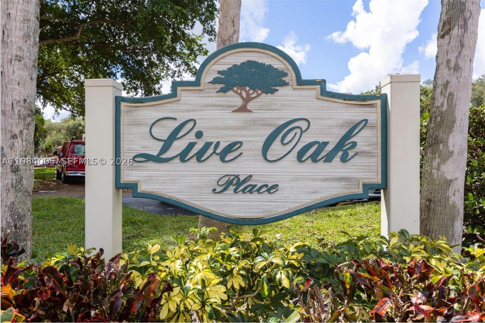 9430 Live Oak Pl 407 — photo