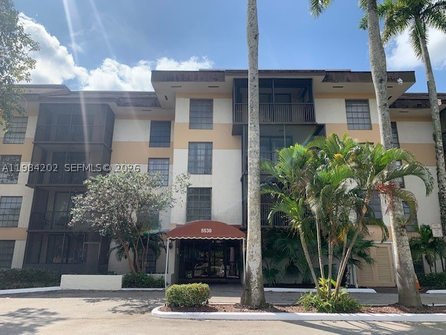 5530 NW 44th St 111C — photo