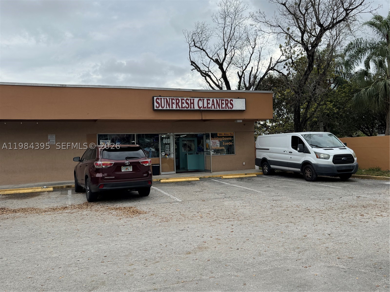 1890 N Pine Island Rd — photo