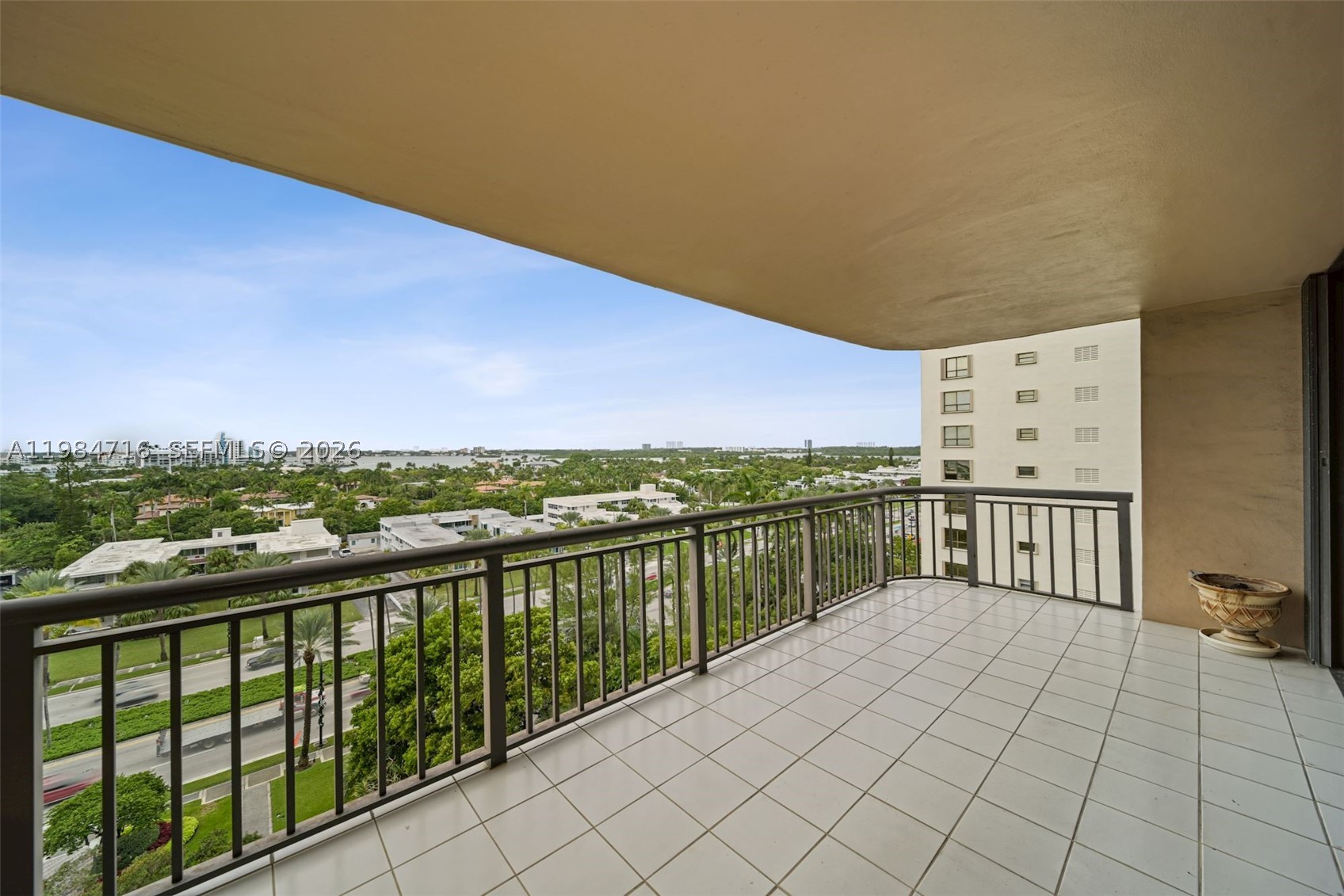 10175 Collins Ave 807 — photo