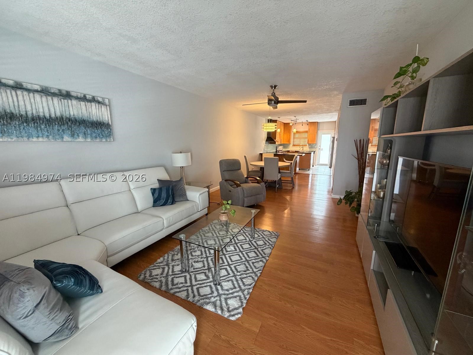 630 Layne Blvd 215 — photo