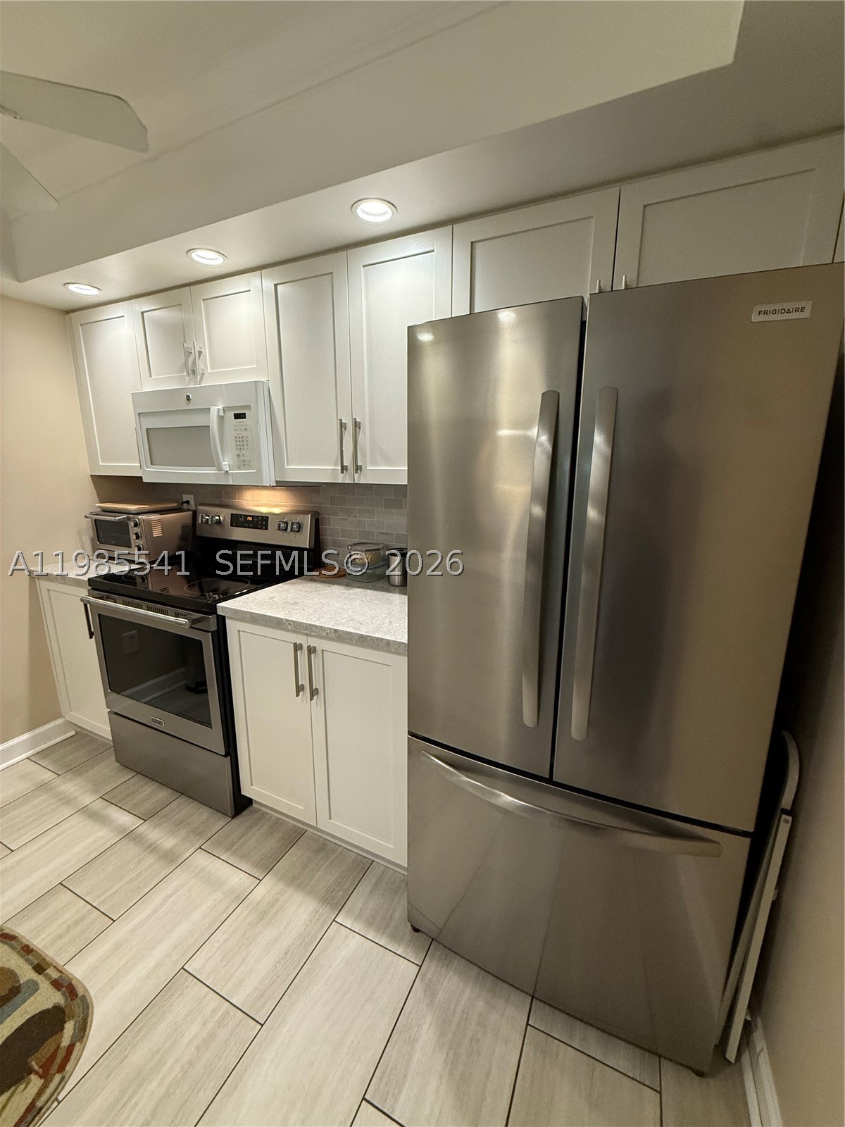 608 Waterside Dr 608 — photo