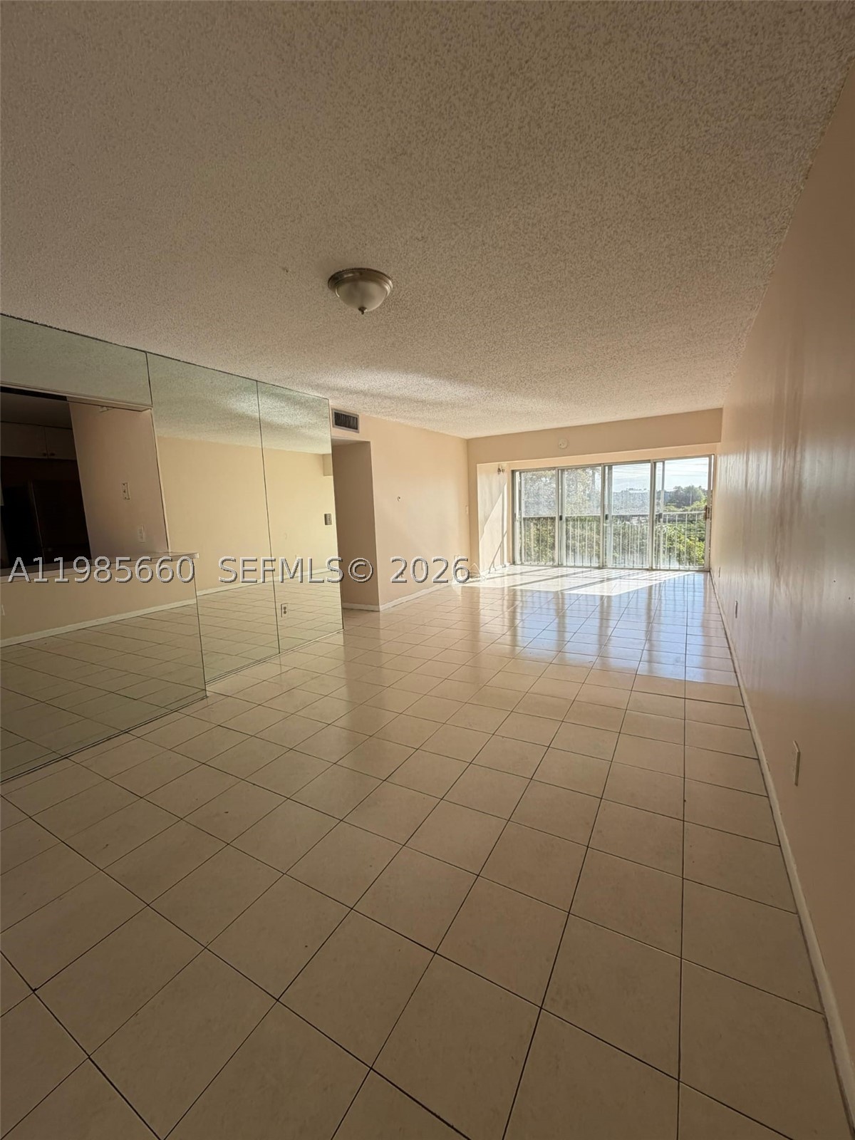 9180 Fontainebleau Blvd 401 — photo