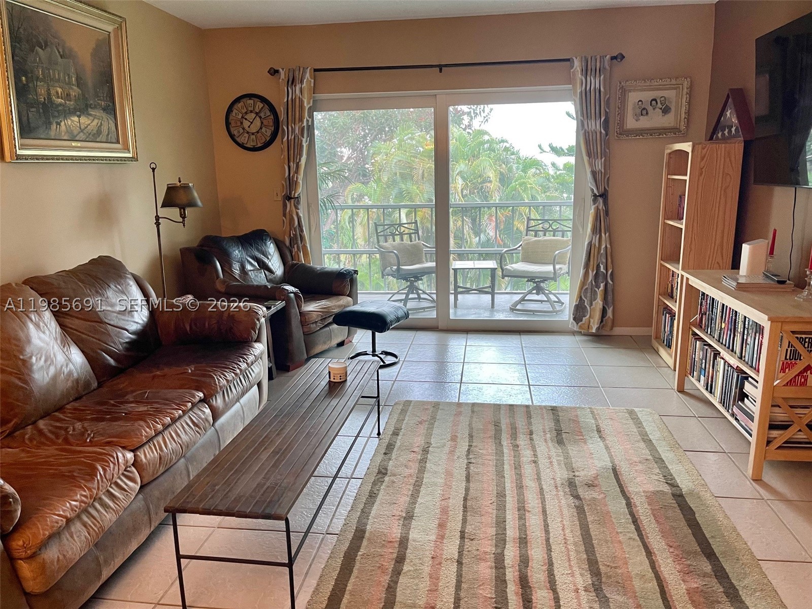 1000 Hillcrest Ct 308 — photo