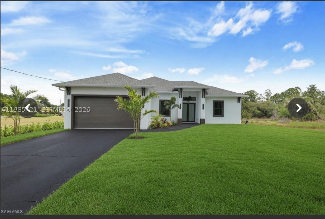 6186 N Everglades Blvd — photo