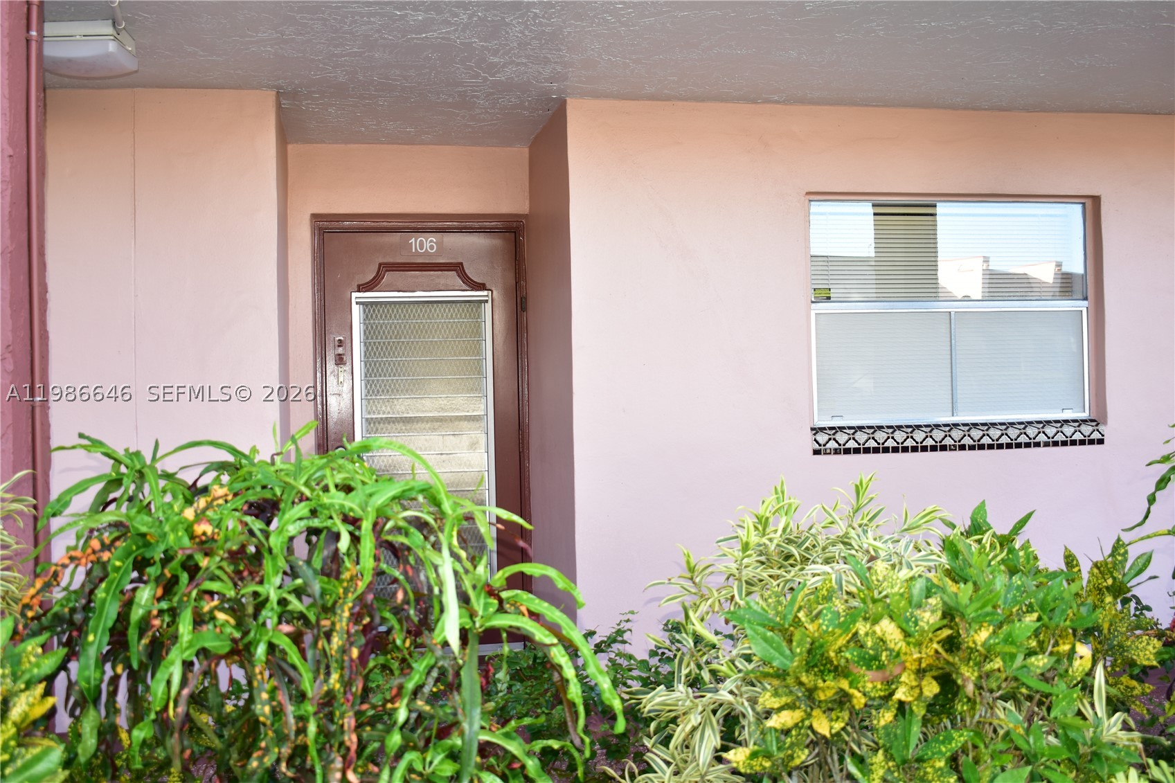 9561 Sunrise Lakes Blvd 106 — photo