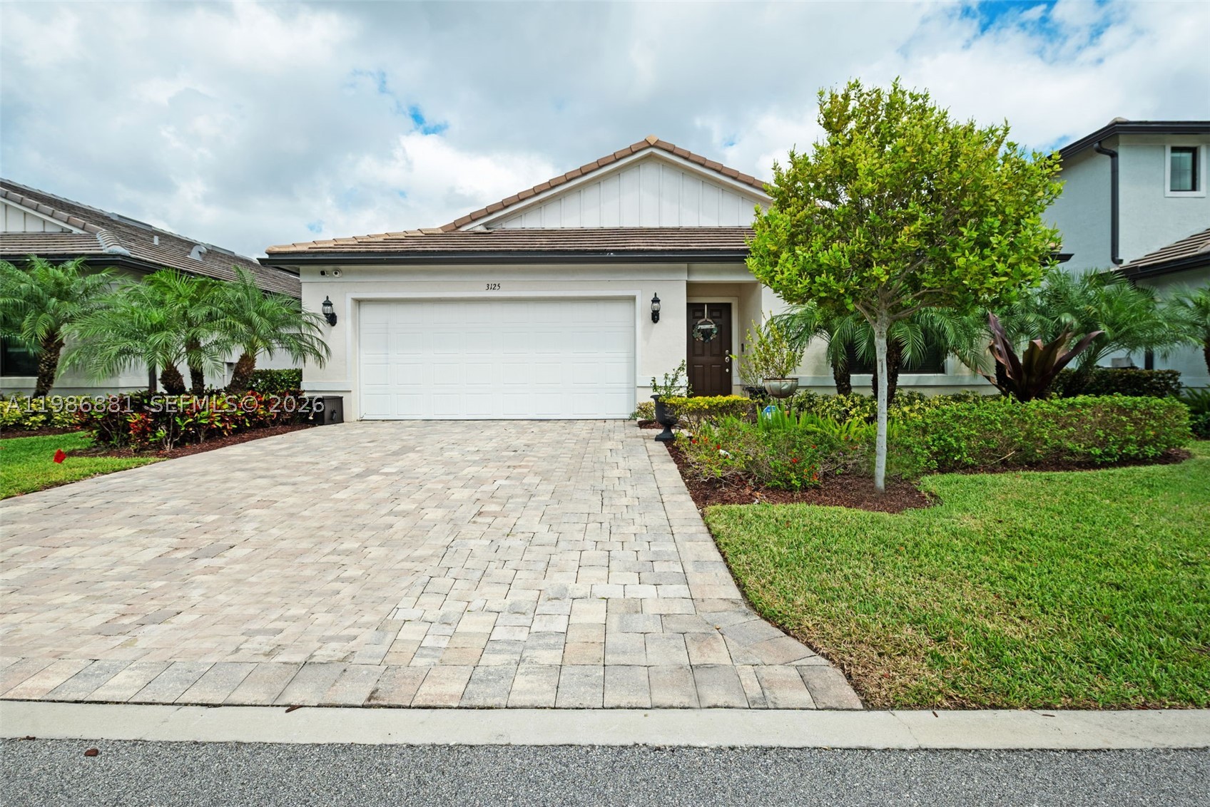 3125 Buttonwood Ct — photo