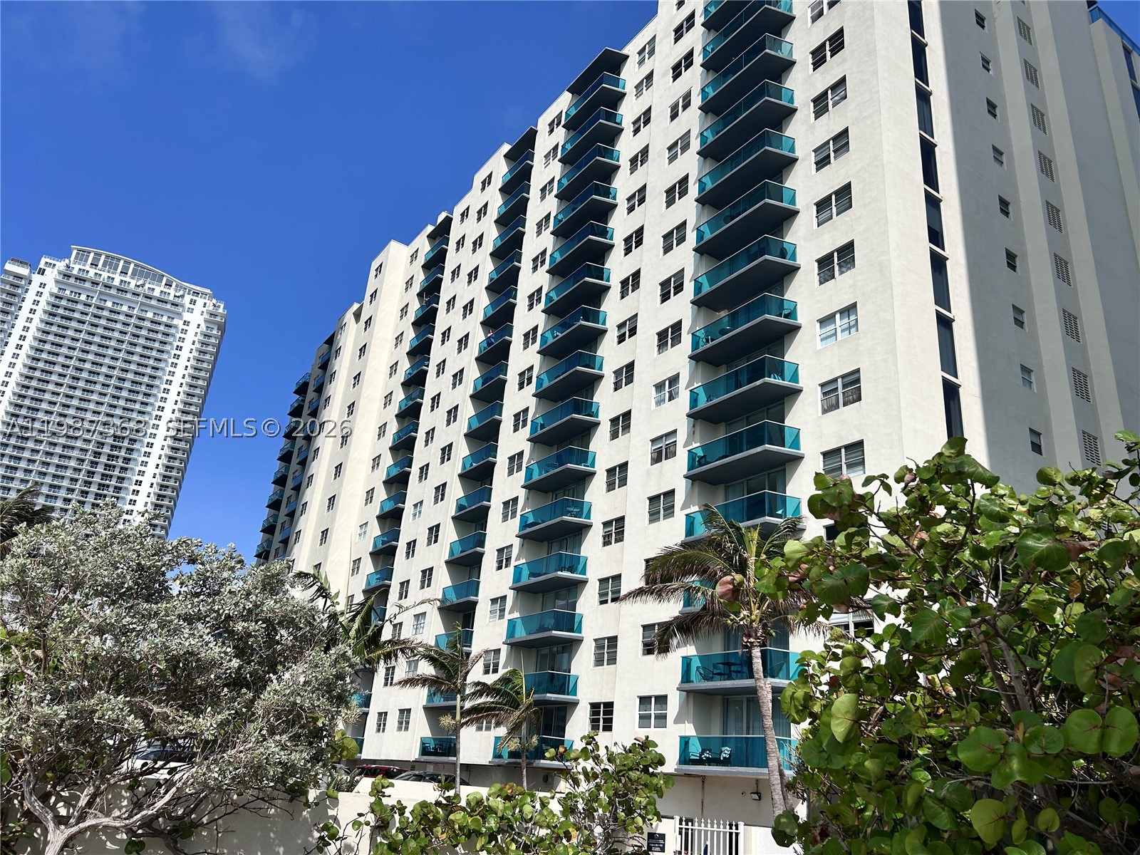 4001 S Ocean Dr 4G — photo