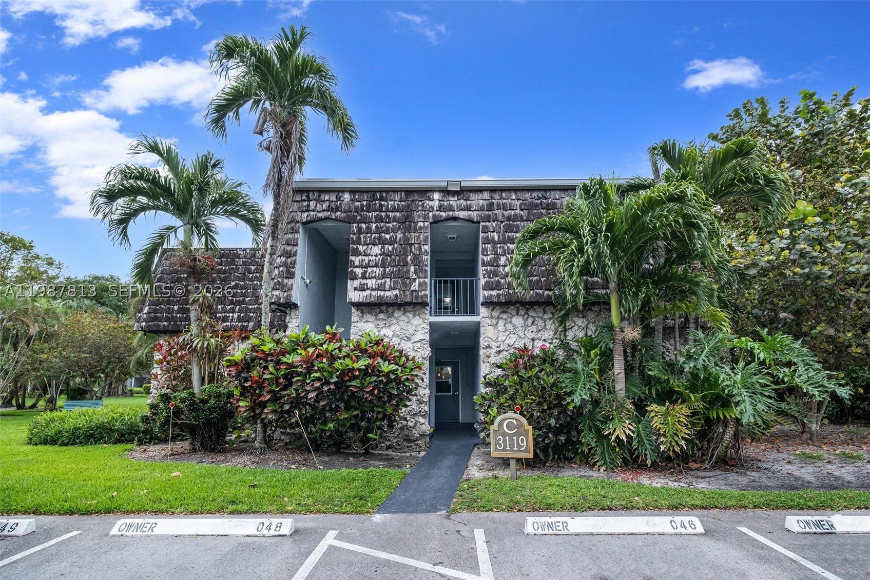 3119 Oakland Shores Dr C204 — photo