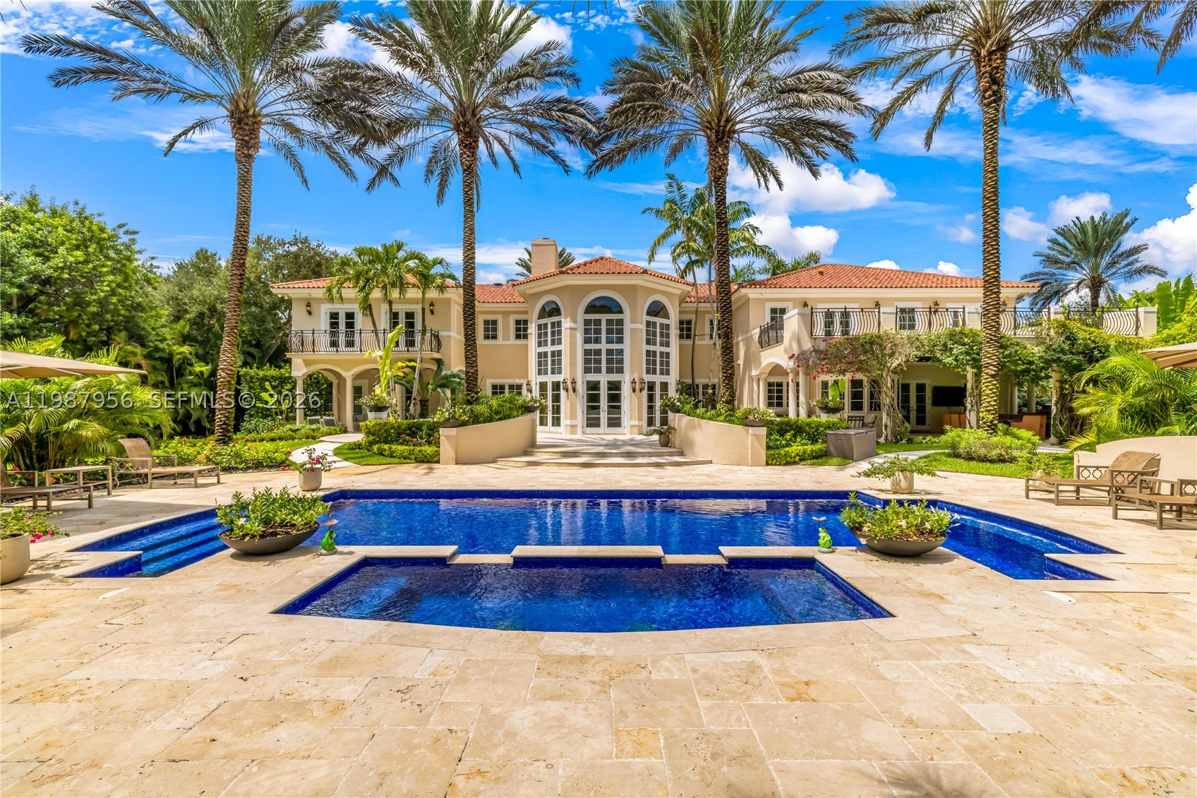 5250 Snapper Creek Rd — photo