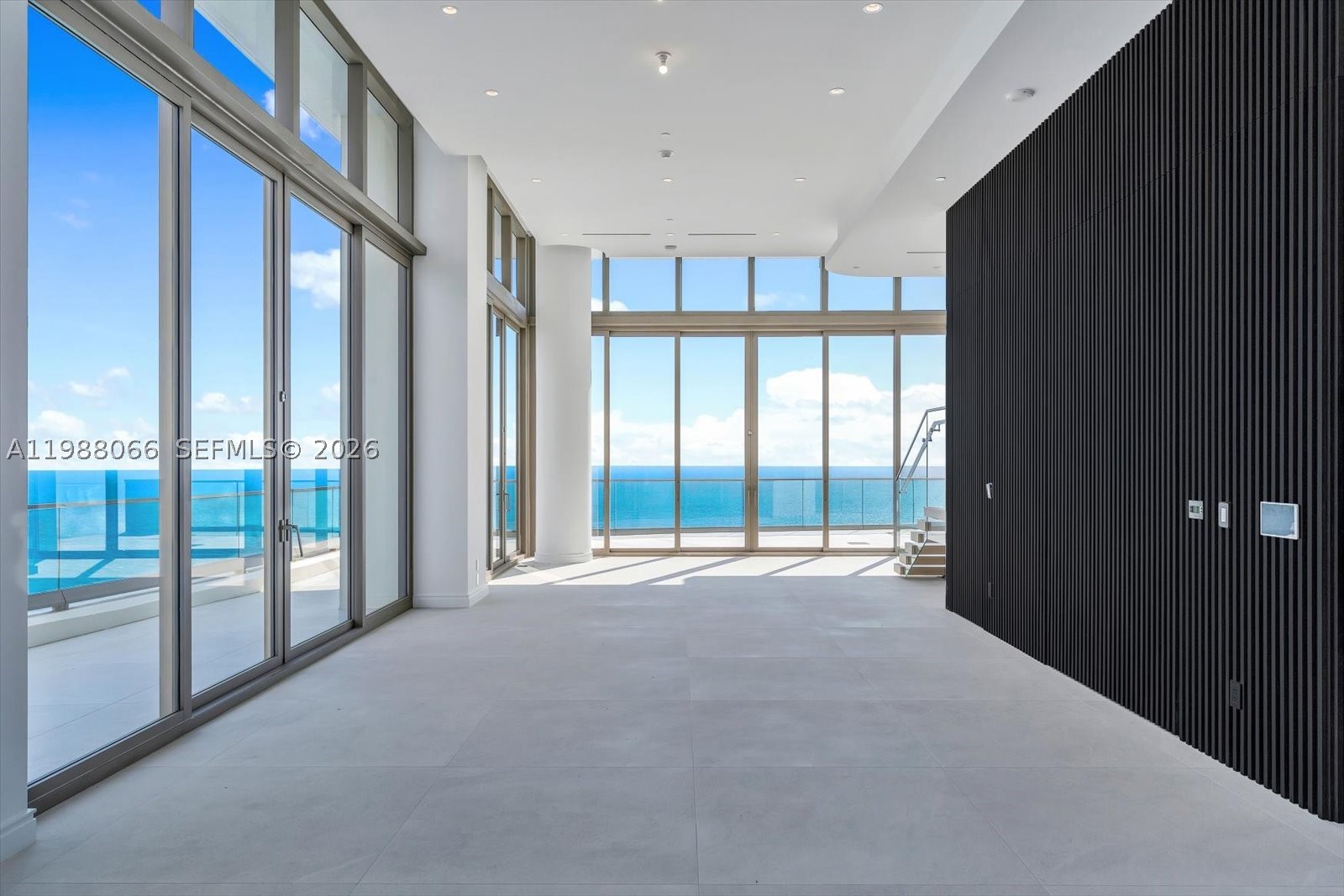 17901 Collins Ave Ph-01 — photo