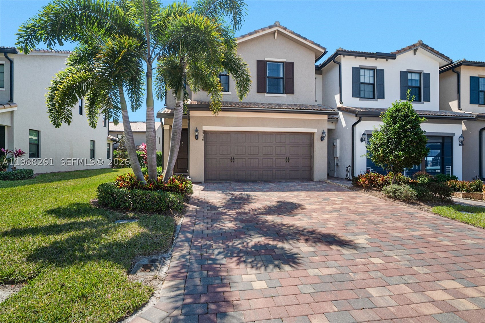 8240 Tailshot Ct — photo