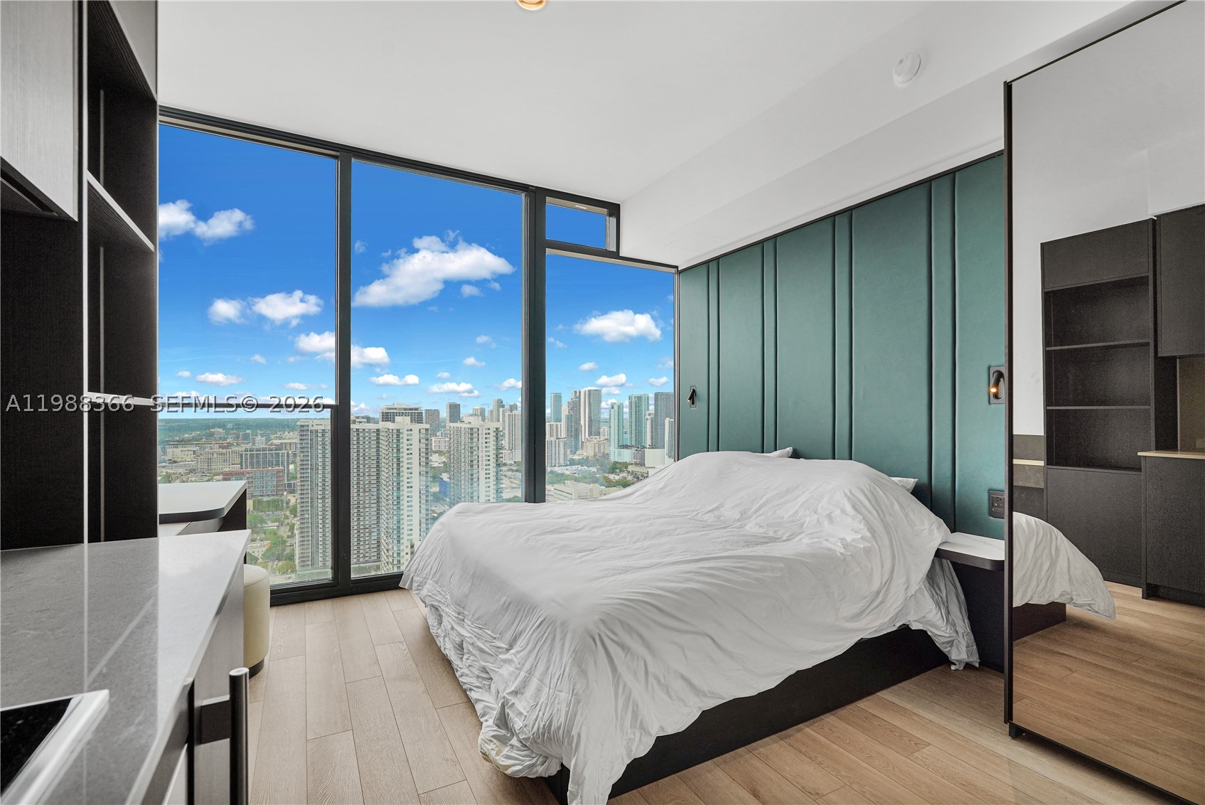 20 NE 11th St 3603a — photo