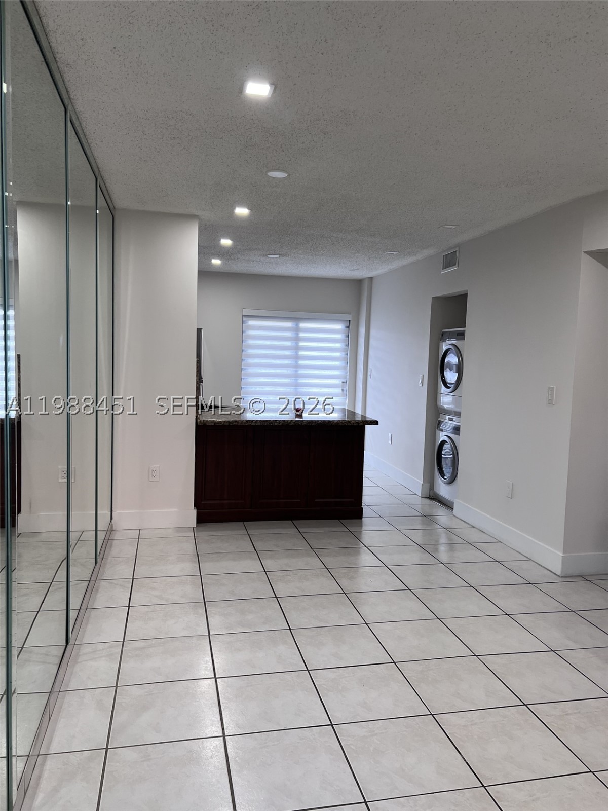 5480 W 21st Ct 404 — photo