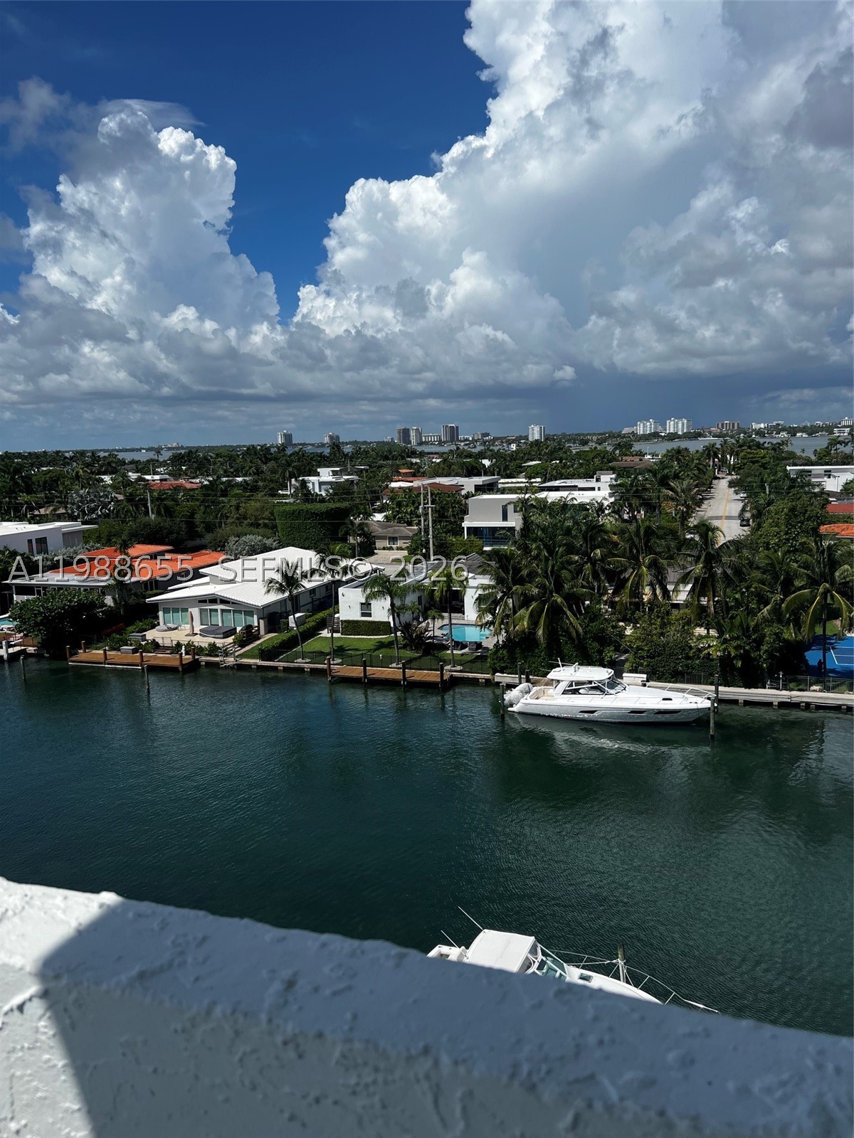 10000 W Bay Harbor Dr Ph4 — photo