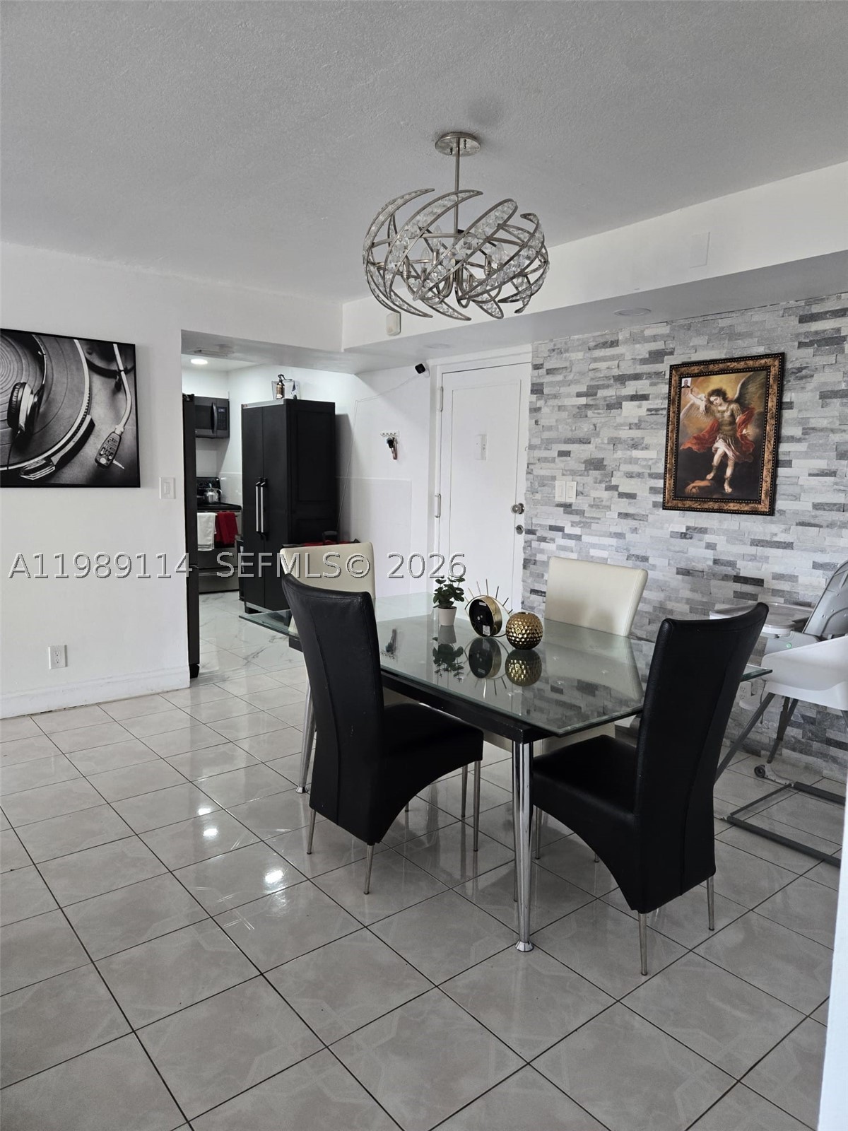 6195 Rock Island Rd 409 — photo
